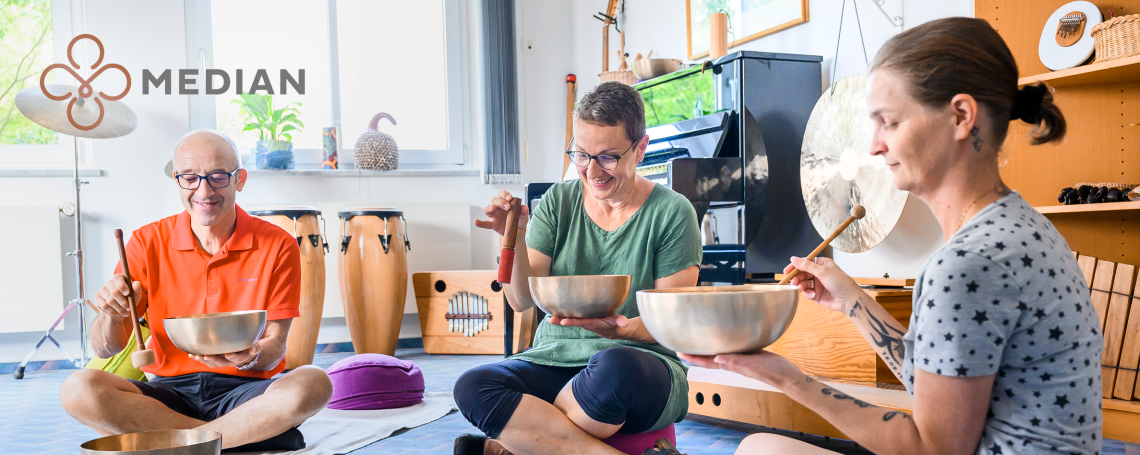 Musiktherapeut/in (m/w/d) Musiktherapeutische Gruppen und Einzeltherapie, 1. Bild
